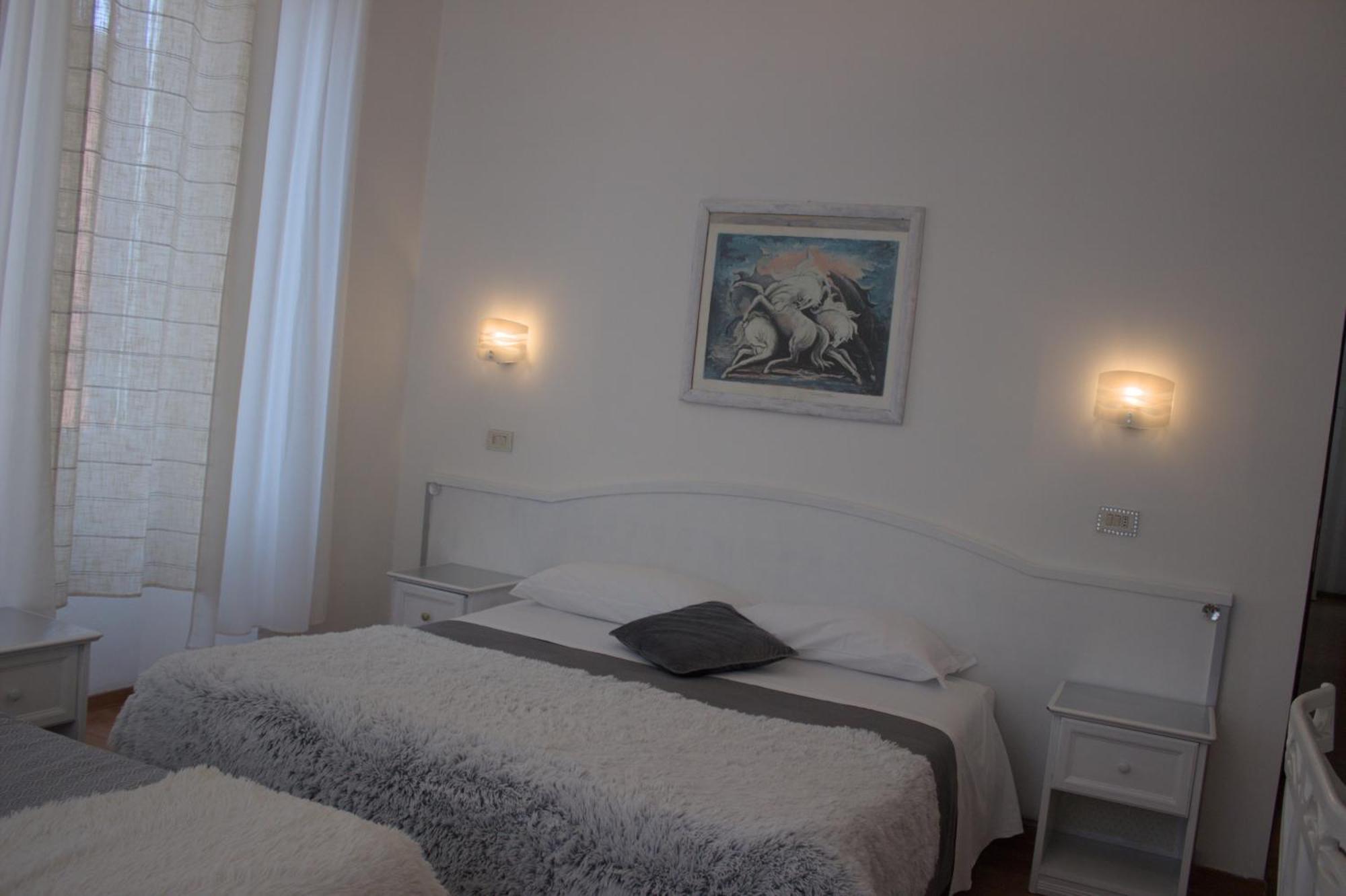 フィレンツェ ソッジオルノ マドリード Bed & Breakfast エクステリア 写真