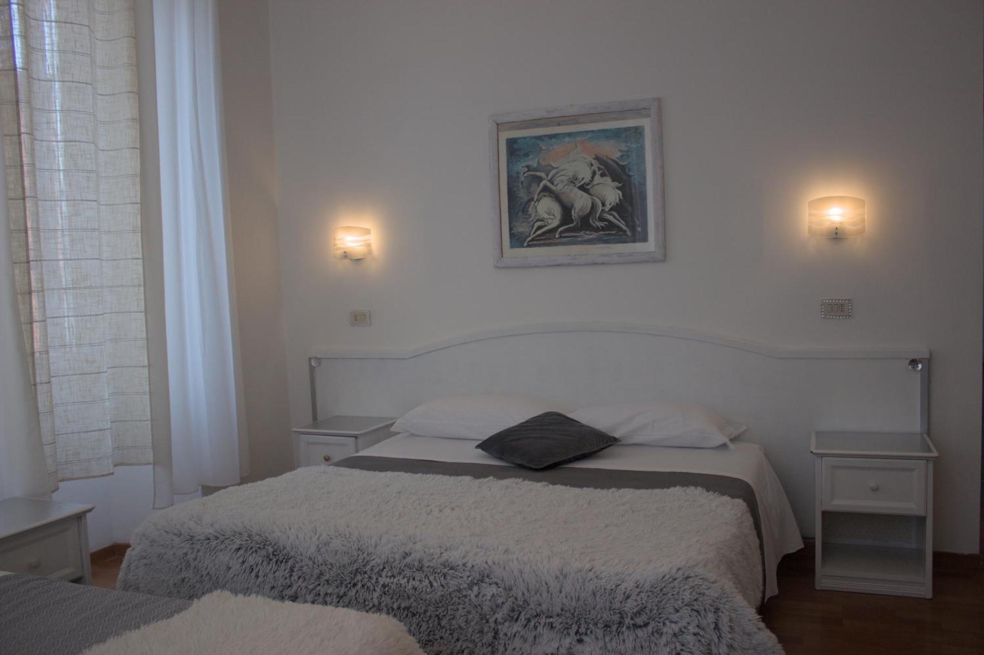 フィレンツェ ソッジオルノ マドリード Bed & Breakfast エクステリア 写真