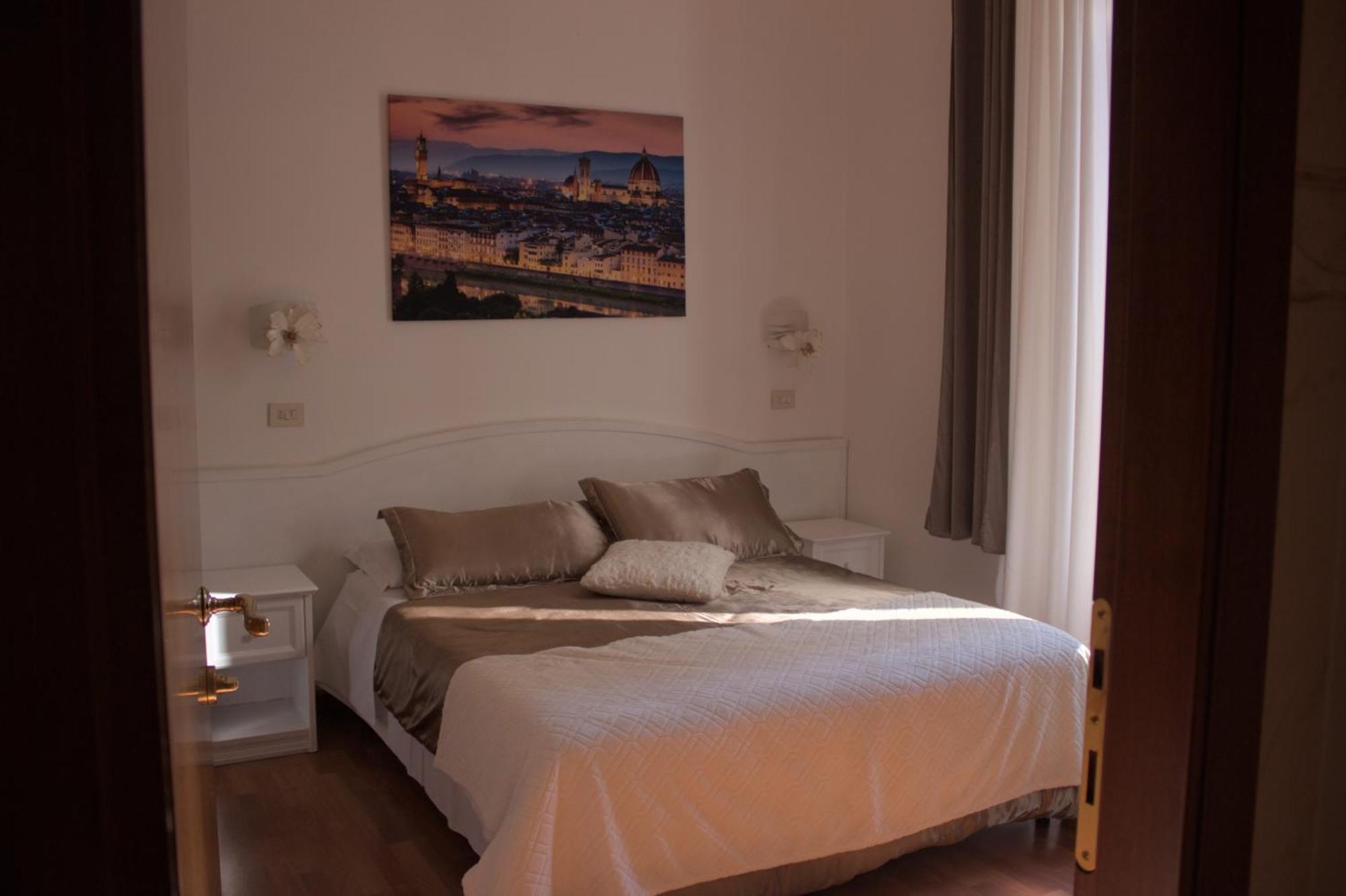 フィレンツェ ソッジオルノ マドリード Bed & Breakfast エクステリア 写真